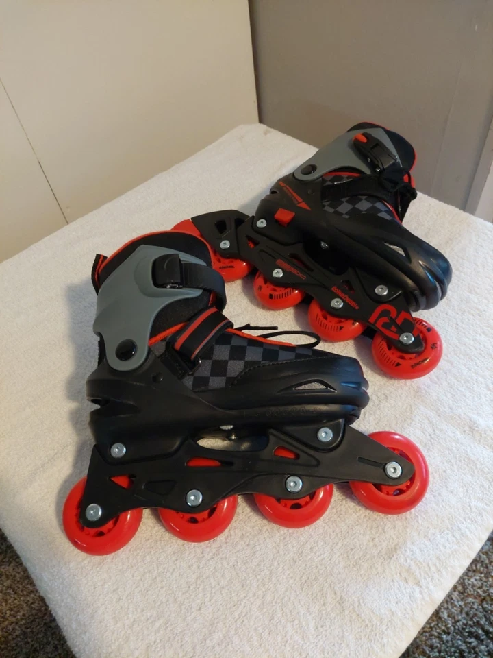 ROLLER DERBY 2N1 Inline Boy's Size 3-6 Roller Skates Black Red - FAST BEARINGS - Image 4 of 4