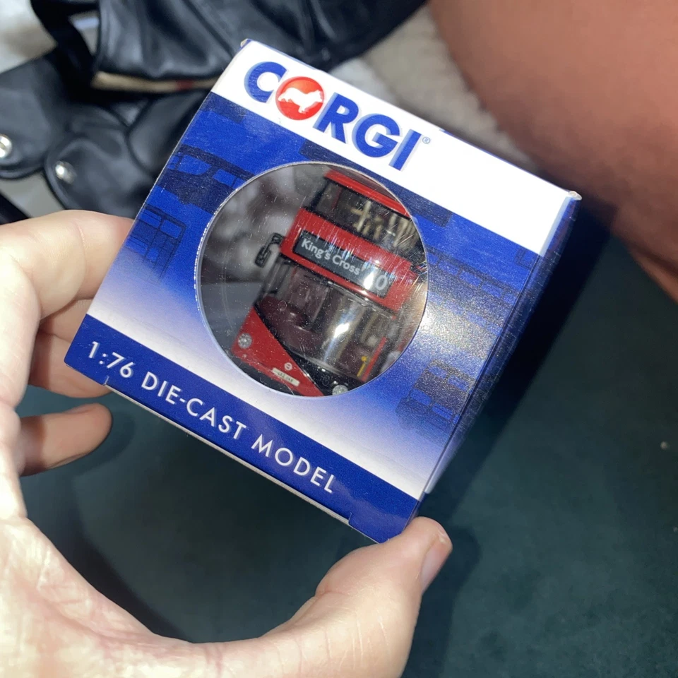 Corgi Omnibus Coca cola coke om46623 London United bus 10 Kings Cross 1.76 - Image 3 of 3