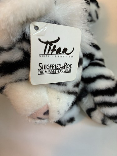 Titan White Tiger Stuffed Animal Plush Siegfried & Roy At The Mirage w/ tags 15" - Picture 10 of 11