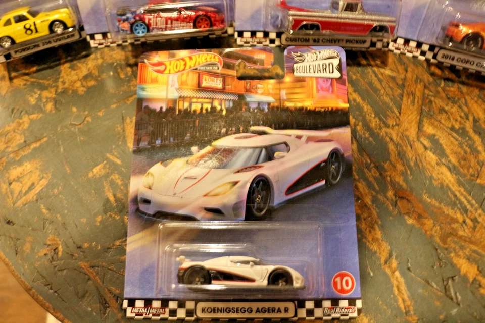 Hot Wheels Premium Boulevard Premium #6-#10 2019 New - Image 4 of 4