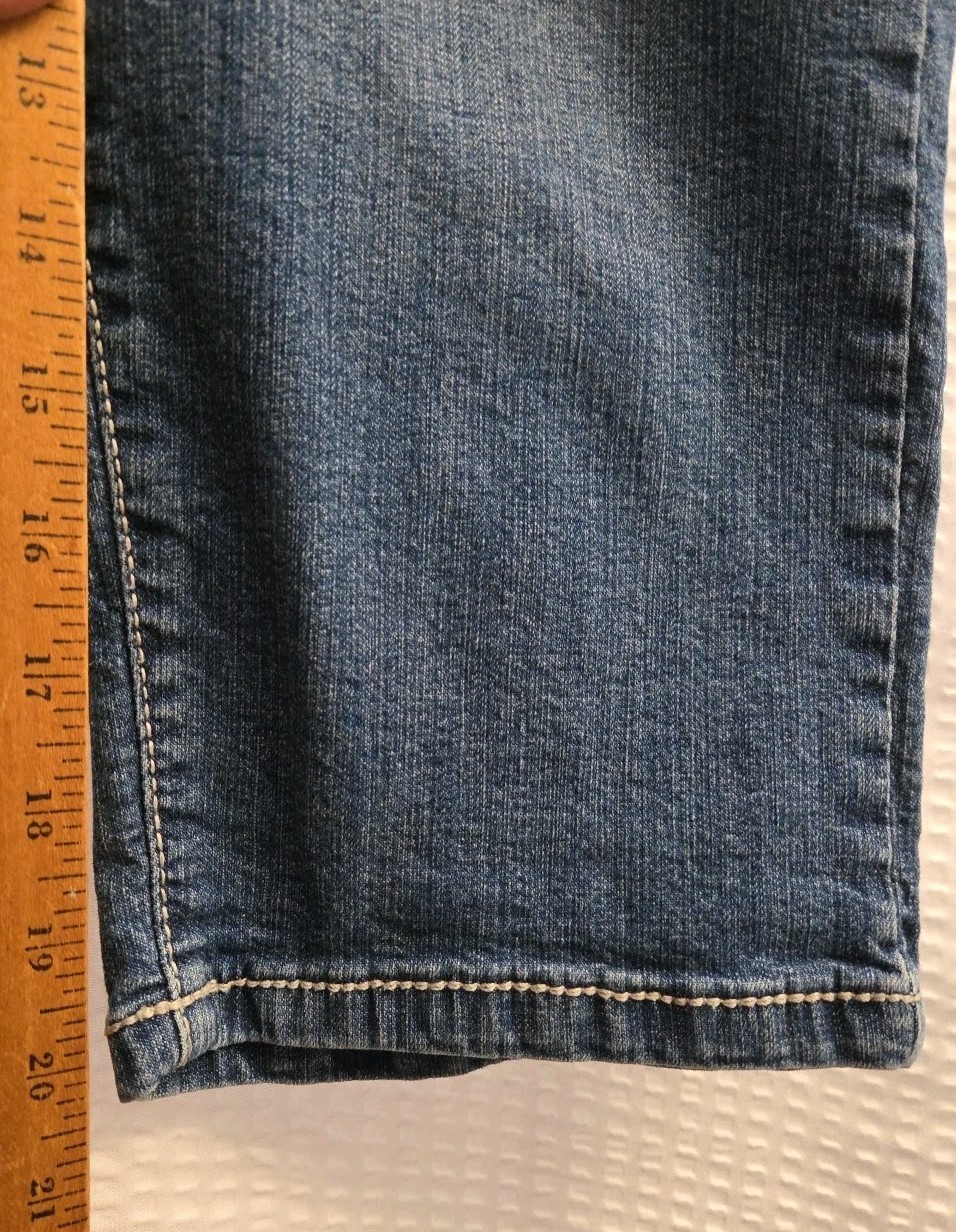 Picture 8 of 11