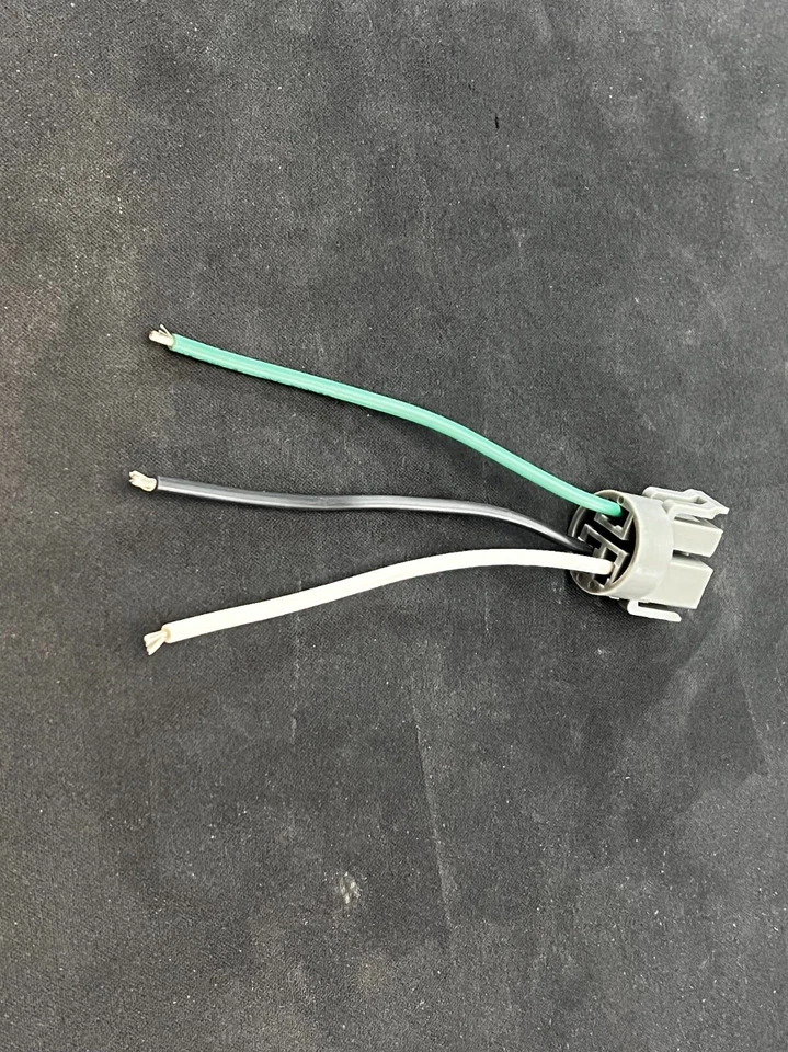 ALTERNATOR PIGTAIL HARNESS PLUG CONNECTOR FOR 1980-86 TOYOTA TERCEL 4CYL 1.5L - Image 4 of 4