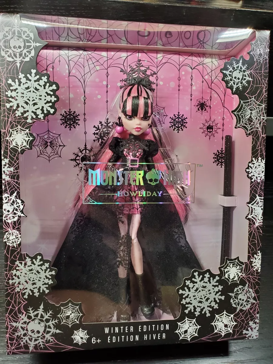 Monster High Howliday Winter Edition Draculaura Doll Holiday 2022 Mattel  New HTF