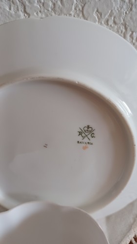 Rc Bavaria Dainty Daisy Soft Pink & Green Cup & Saucer - Picture 2 of 2