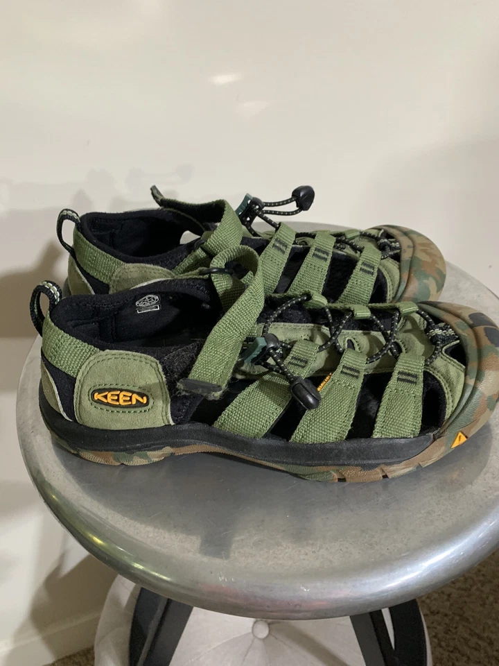 Keen Impermeable Newport H2 Niños Verde Camuflaje Agua Sandalias Zapatos 1014259 Talla 5 Foto 2 de 4
