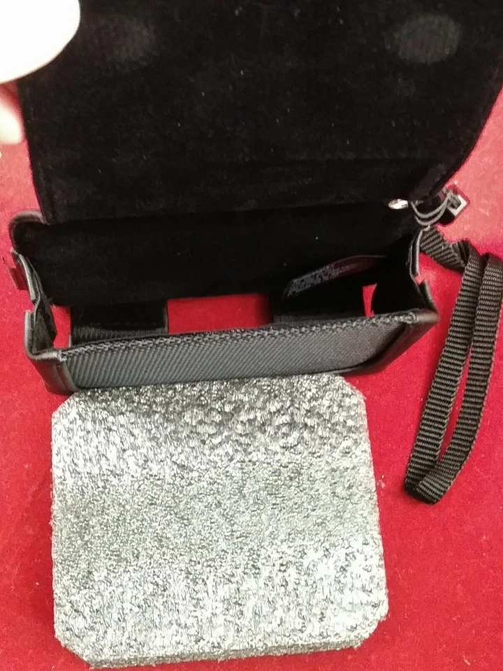 Radio Shack Universal 4.3" GPS Carrying Case 20-201 NEW NIP - Image 4 of 4