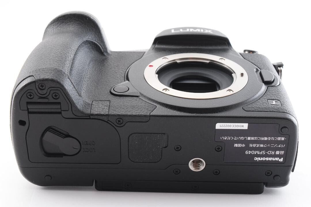 Panasonic LUMIX DC-GH5 Mirrorless Digital Camera (RD-SPM049 Panasonic LUMIX DC-GH5 Mirrorless Digital Camera (RD-SPM049