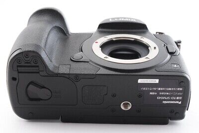 Panasonic LUMIX DC-GH5 Mirrorless Digital Camera (RD-SPM049 Panasonic LUMIX DC-GH5 Mirrorless Digital Camera (RD-SPM049