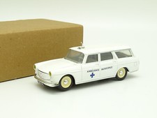 Eligor SB 1/43 - Peugeot 404 Kombi Ambulanz