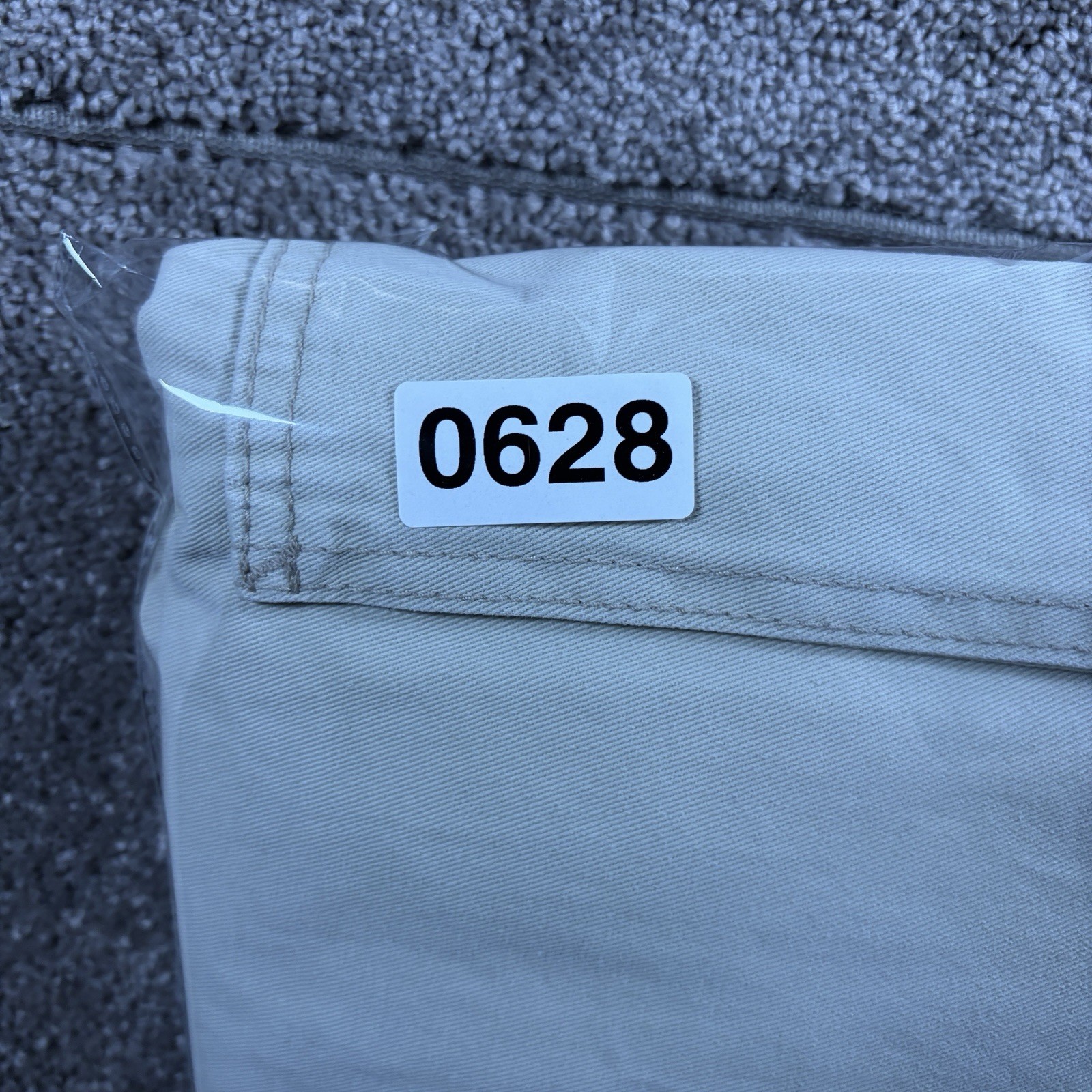 Vintage Levi's Y2K Cargo Pants Mens 33x34 Khaki Loose Straight Utility Workwear thumbnail 17