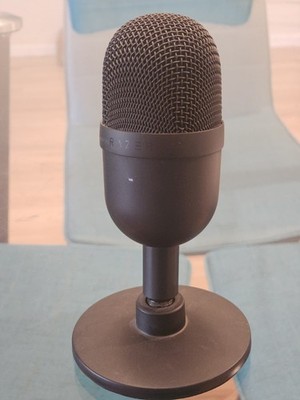 Razer Seiren Mini USB Freestanding Microphone Black RZ19-03450100