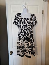 Black & White Pleated Abstract Dress Large Short Sleeve Flowy Euro Summer Vaca
