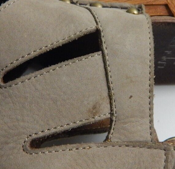 Picture 4 of 5