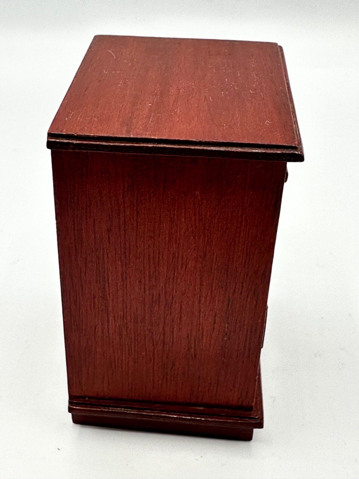 Dolls house miniature 1:12 ARTISAN chest of drawers by ROY SHERWOOD 1990