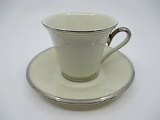 LENOX SOLITAIRE IVORY CUP & SAUCER - 3 x 3 1/2" 0804D