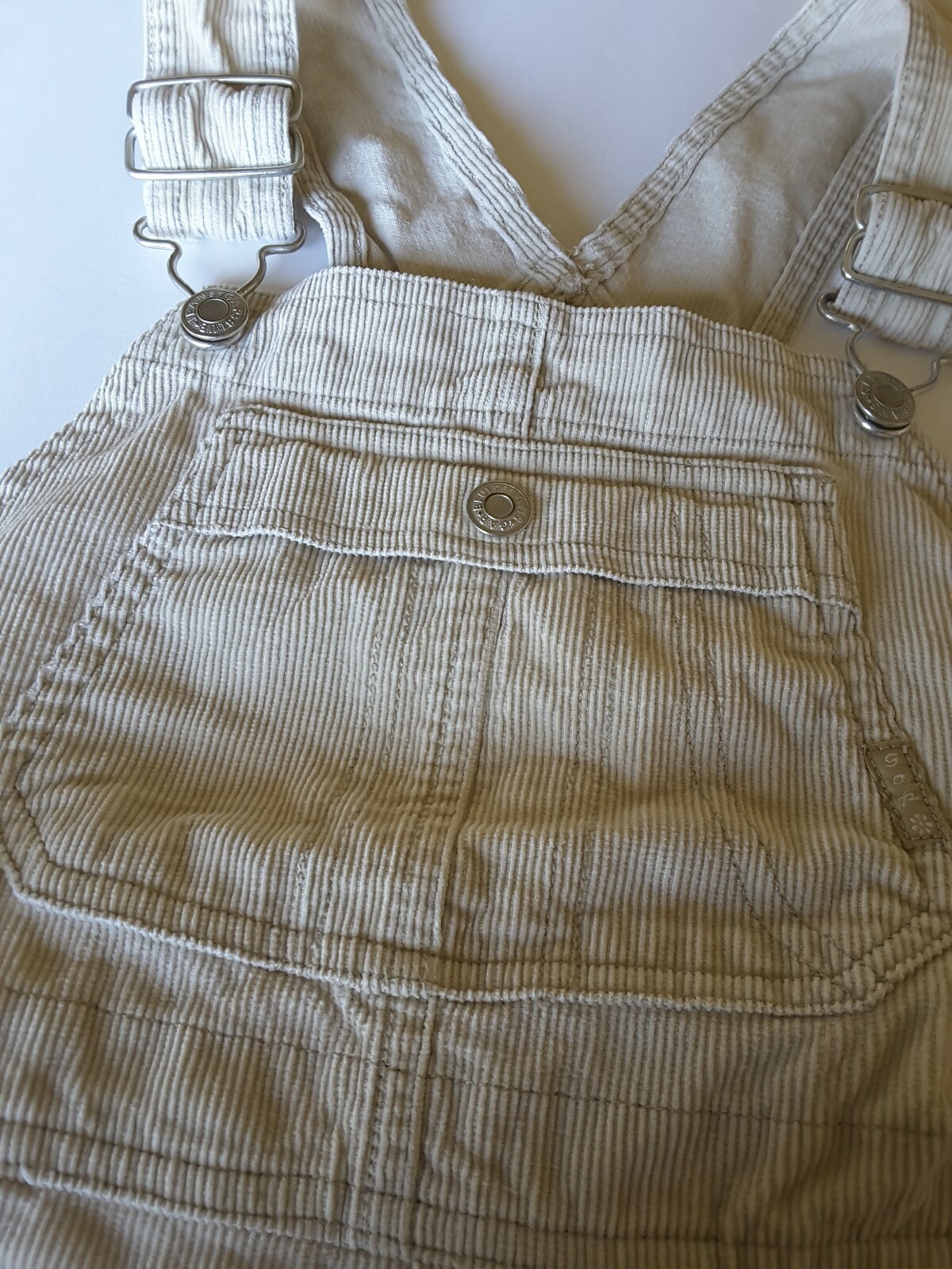 Picture 3 of 8