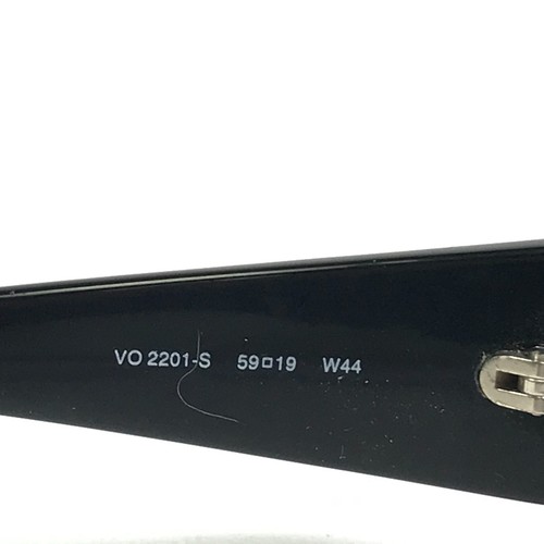Vogue Sunglasses VO 2201-S W44 Black Rectangular Frames with Green Lenses - Picture 10 of 11