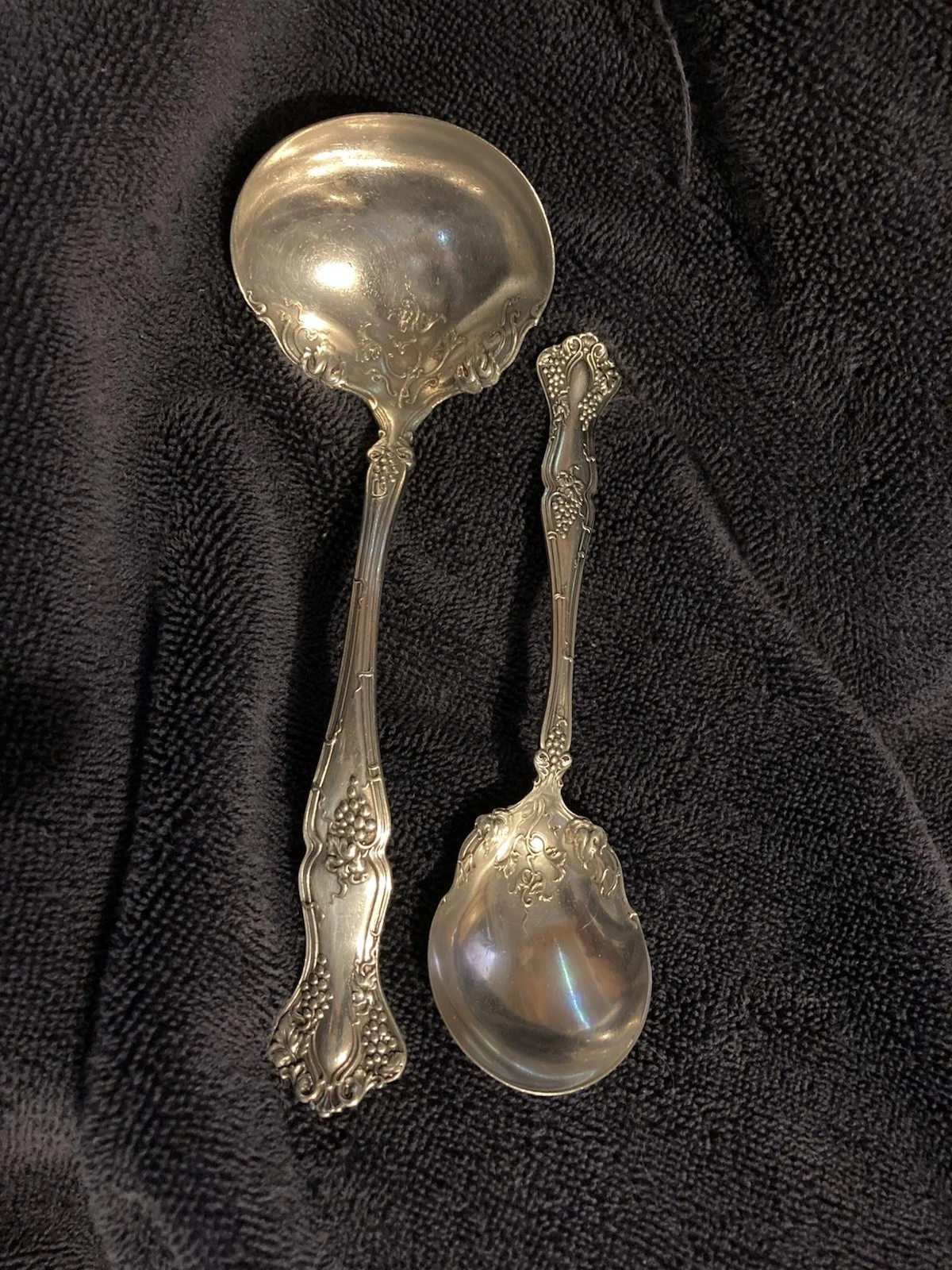1847 Rogers Bros Vintage 1904 Grapevine Pattern Silverplate Ladle + Spoon