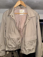 VTG London Towne Bomber Jacket Mens Size 44R  Tan Full Zip Lined Pockets