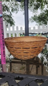 Vintage ‘70’s  Woven Bamboo Round Wicker Basket Storage Bread Fruit Garden Bowl