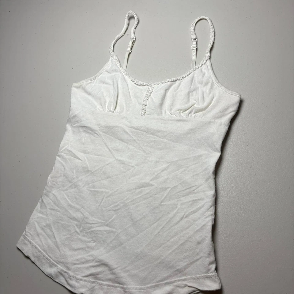 Camiseta sin mangas Y2K ajustada SO Wear It Declare It blanca con ribete de encaje cami Foto 2 de 4