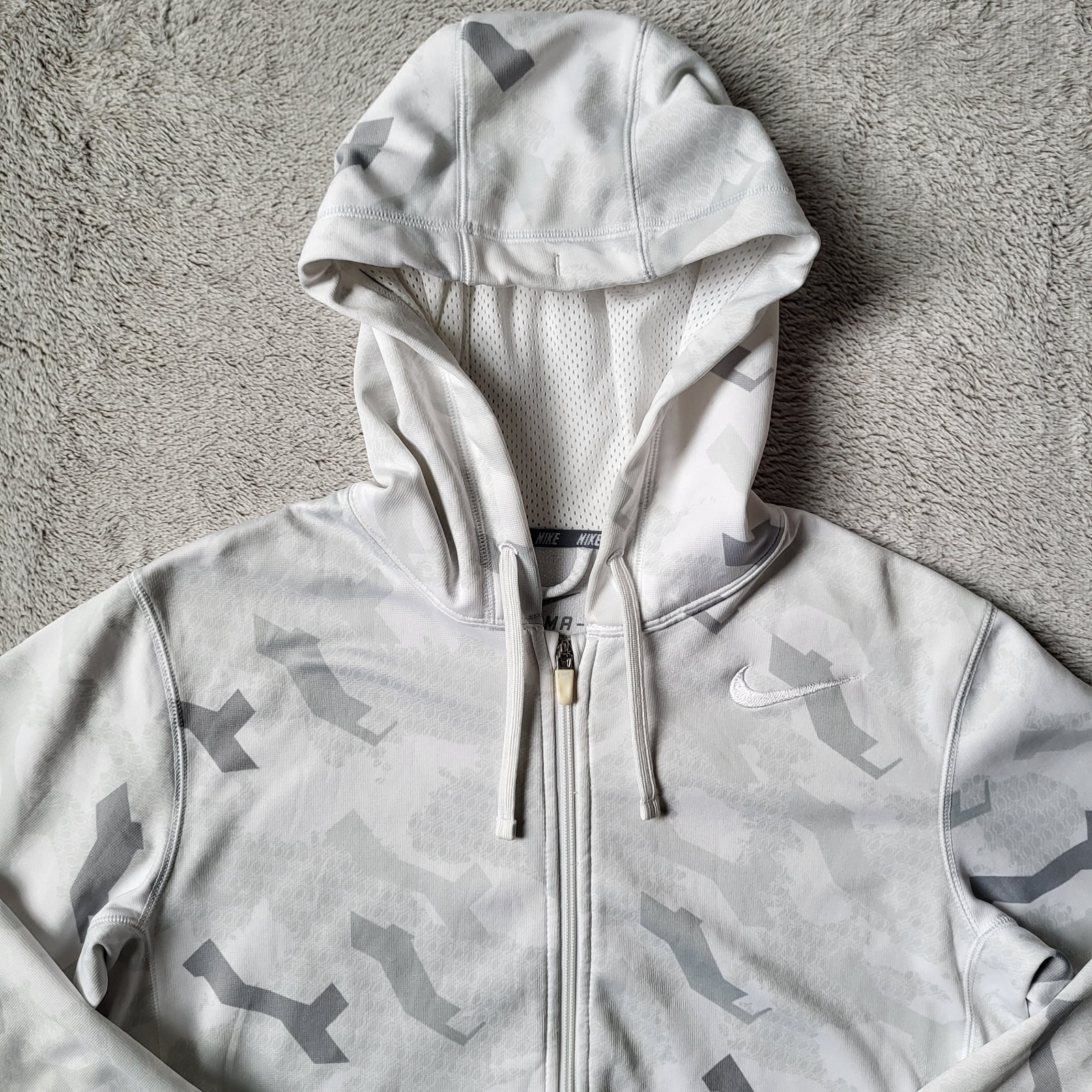 SACAI X NIKE Nike Therma Fit felpa con cappuccio uomo media bianca digitale mimetica full zip pile giacca