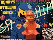 LEGO Classic Spaceman Coral Pink With Blouse