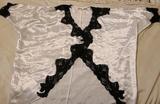 Victoria s Secret Kimono Robe Lingerie White Satin Black Lace One Size