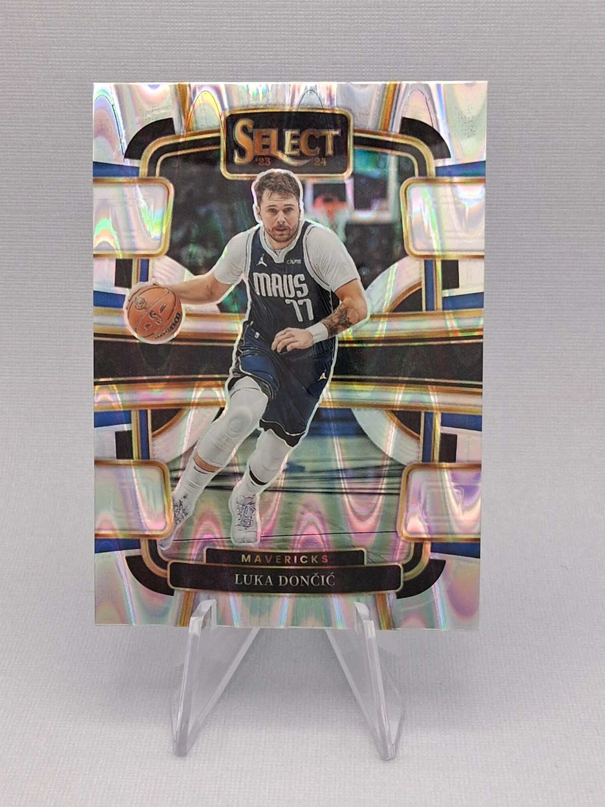 2023-24 Panini Select Concourse Tectonic Prizm #51 Luka Doncic