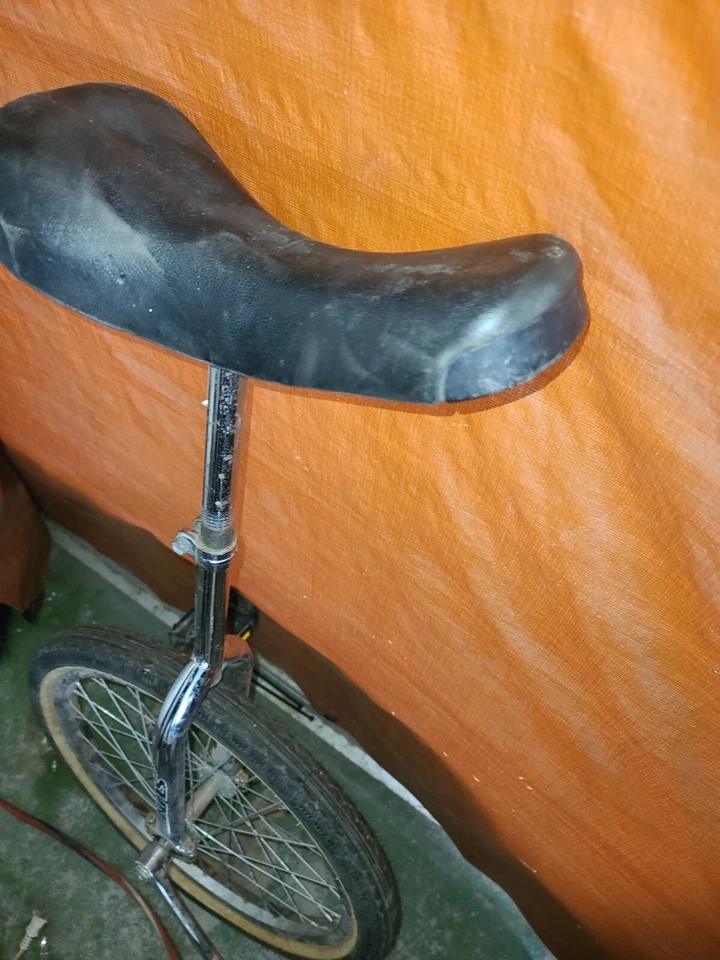 24" sun unicycle used silver adjustable seat - Image 3 of 4