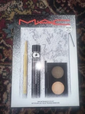 MAC Limited Edition SNOWTRANCE EYE KIT ($76 VALUE) NEW!
