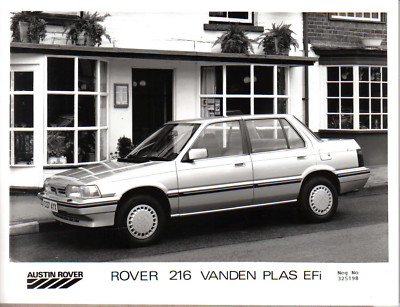 Rover 216 Vanden Plas EFi original s/w Pressefoto Kneipe. Nr. 325198