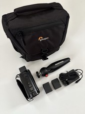 Canon VIXIA HF R82 HD Camcorder 3 Batteries, Charger, Tripod and Bag TESTED