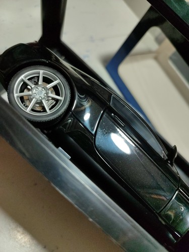 AUTOART 1:18 ASTON MARTIN V8 VANTAGE ( ONYX BLACK ) - Bild 17 von 24