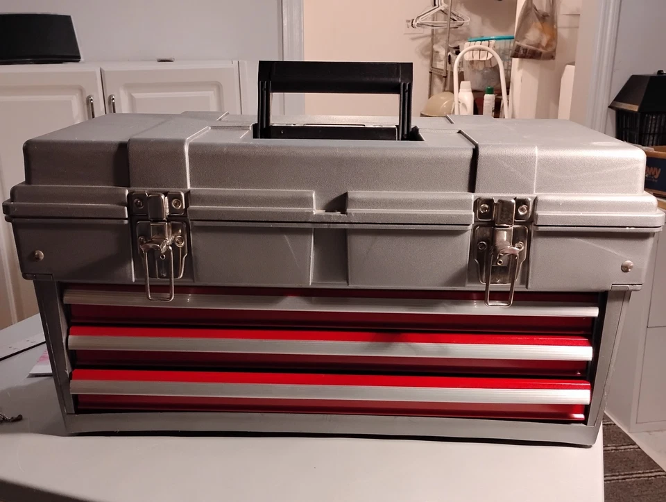 STACK-ON 3-DRAWER TOOL CHEST WITH LOCK - Image 4 of 4