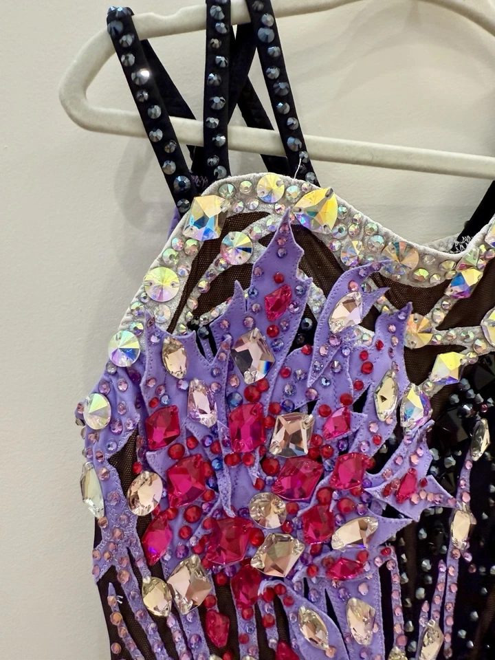 Rhythmic Gymnastics Leopard  - Image 4 of 4