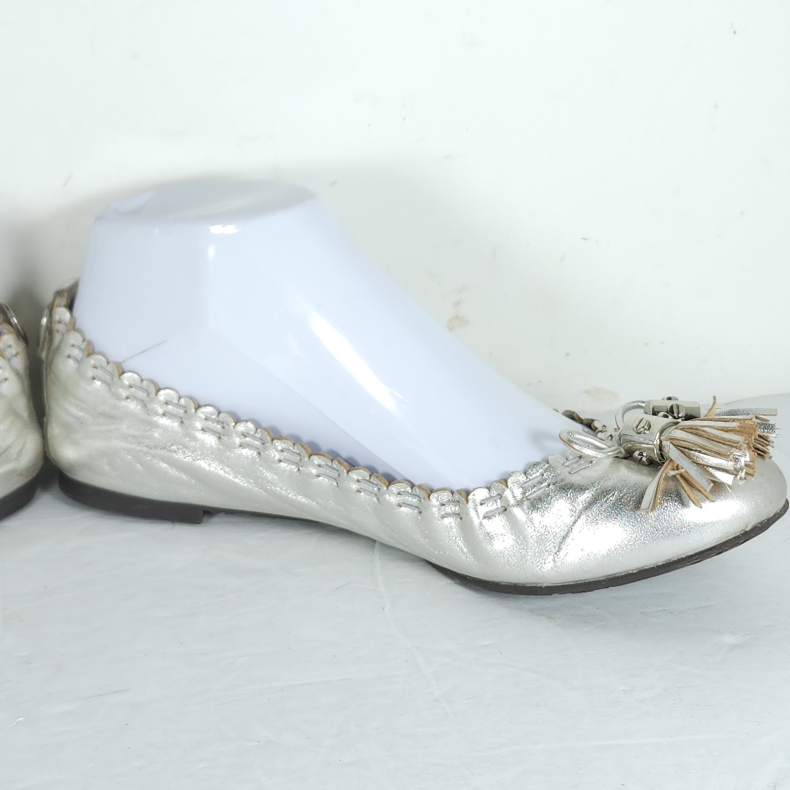 TORY BURCH Women's Reese US 6,5M Silver Leather Tassels Logo SlipOn Ballet Flats thumbnail 8