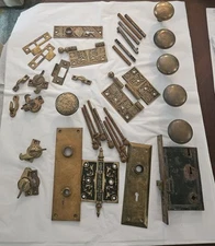 ANTIQUE BIG LOT OF MIXED HARDWARE DOORKNOBS PINS HINGES ++