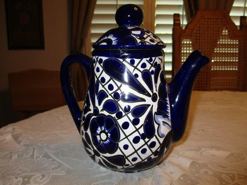 VINTAGE MEXICAN FOLK ART POTTERY WATER PITCHER