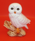 VINTAGE Ceramic Owl Figurine on Log Snow Bird White Pastel 3.5" — photo 1