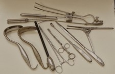 Fort lot d'instruments chirurgie gynécologie médecine, XXe