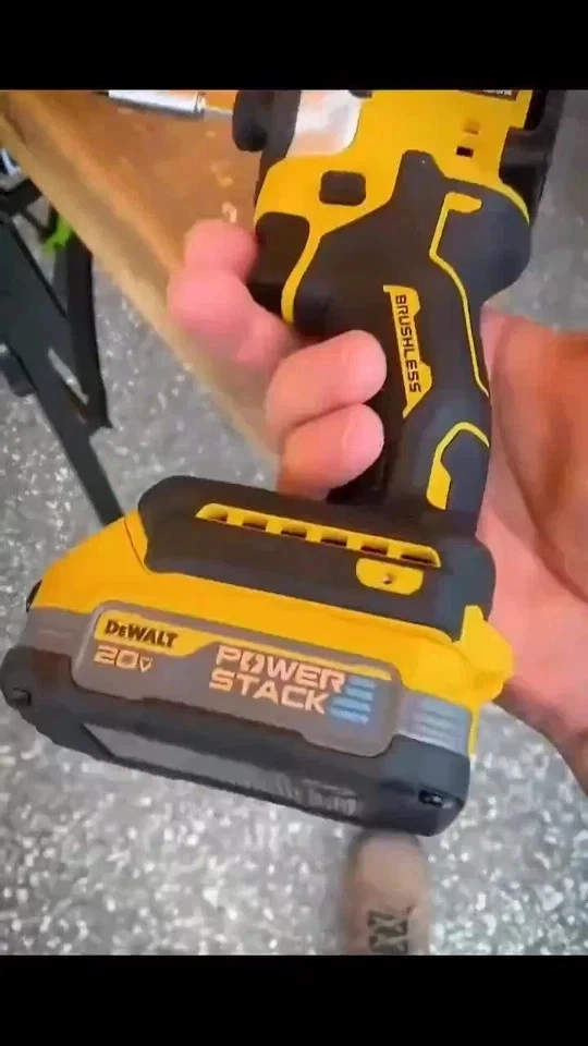 DEWALT DCF850 Impact Driver Electric Driver 20V Brushless Cordless 3250RPM... - Image 2 of 4