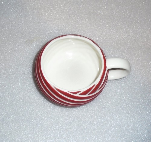 Starbucks 2013 Holiday Peppermint Swirl Red White Stripe Candy Cane Mug Cup 12oz - Picture 5 of 5