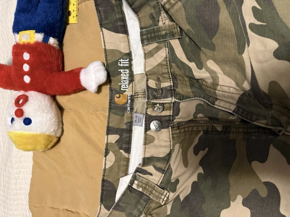 Carhartt Relaxed Fit Cargo Camo Utility Pants Mens 34 x 32. Read Description - Image 2 of 4