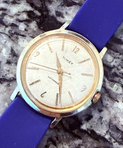 VINTAGE 1960s Waterproof Mens TIMEX GOLD ALUMINUM, Hand Wind - RUNNING FINE