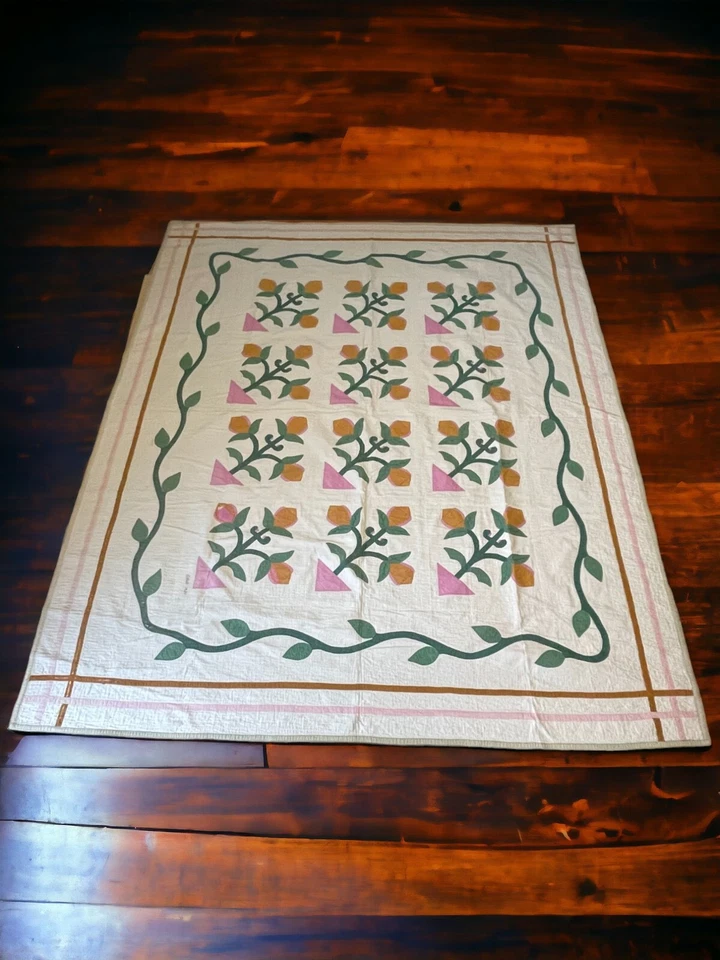 Antique Vintage Tulip Applique Quilt Reversible Date Embroidred 1931 92" x 78" - Image 2 of 4