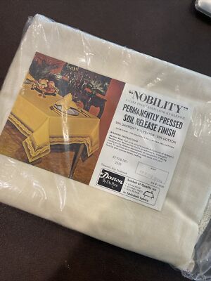 Vintage TABLECLOTH 68x104 Oval Cream NOS DUPONT DACRON Blend Set W/ 11 Napkins