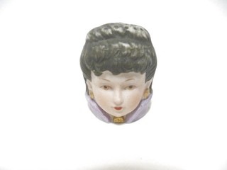 THIMBLE H/P BISQUE CALHOUN'S '81 DOLLS OF THE WORLD "SOPHIA" FROM ITALY