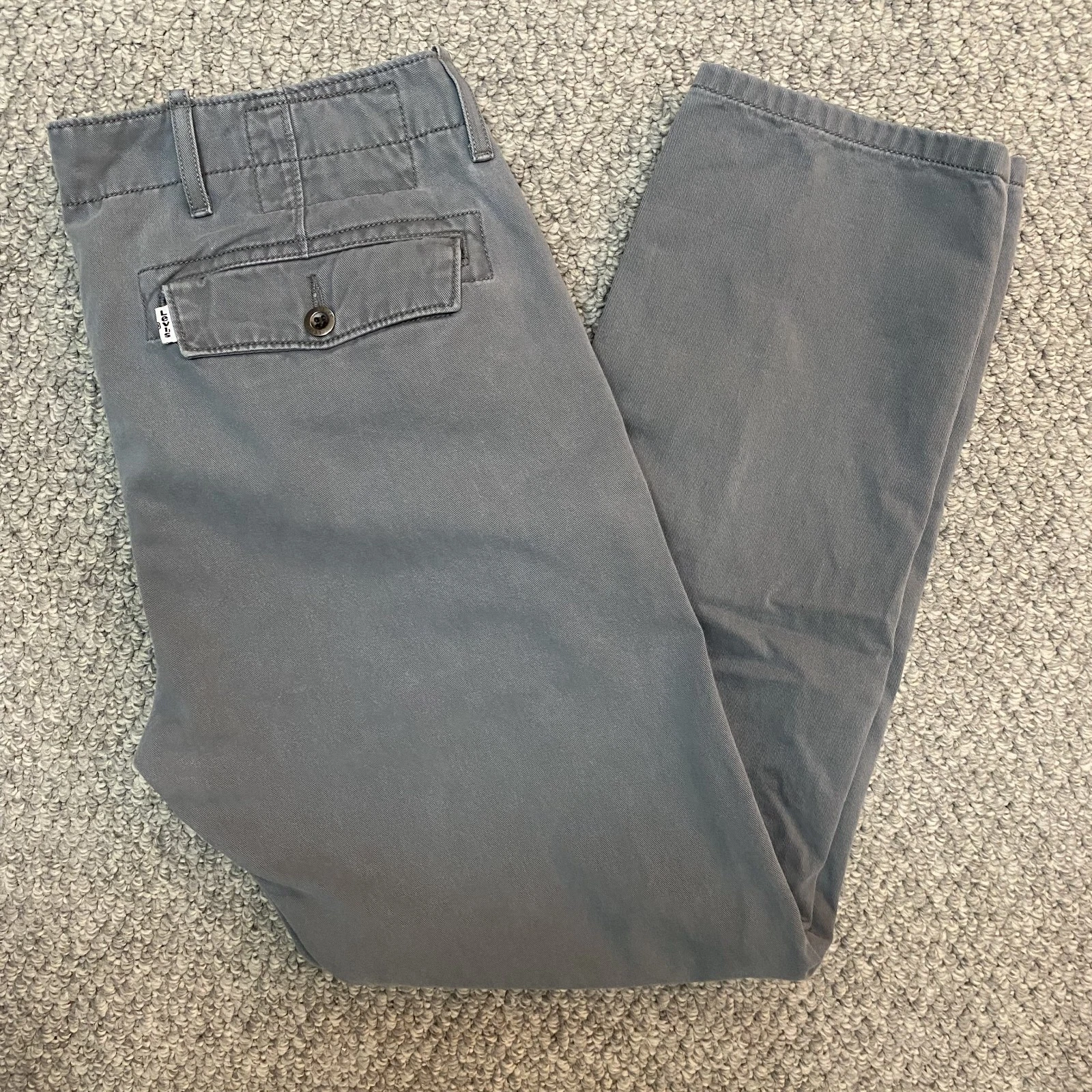 Levis Mens Pants Chino Gray Straight Leg 32x30 Fits 33x28