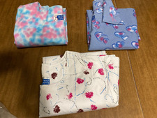 Karesan Maternity Womens Size Med 3 Scrub Tops